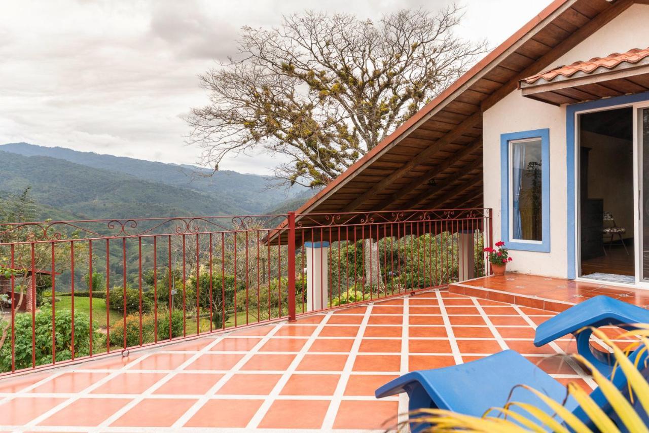 Casa Bartzis, Close To Orosi And Tapanti National Park Екстериор снимка